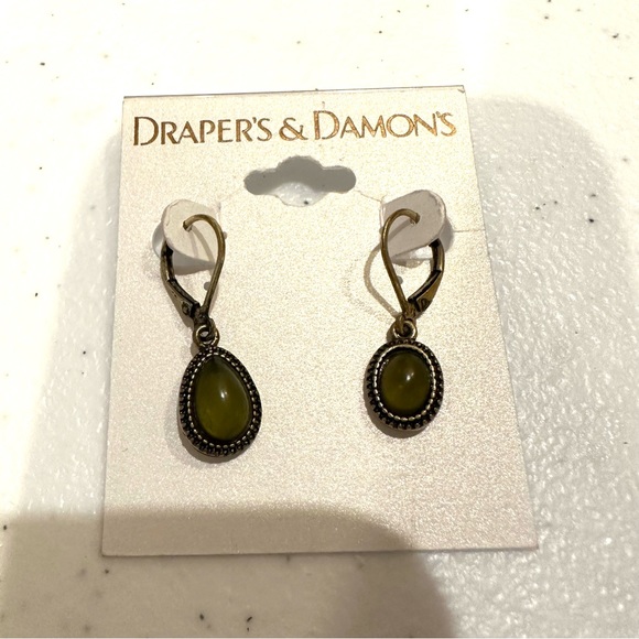 NWT 2 pairs of Earrings by Draper’s & Damon’s and Charming Charlie- green & gold - Picture 4 of 9